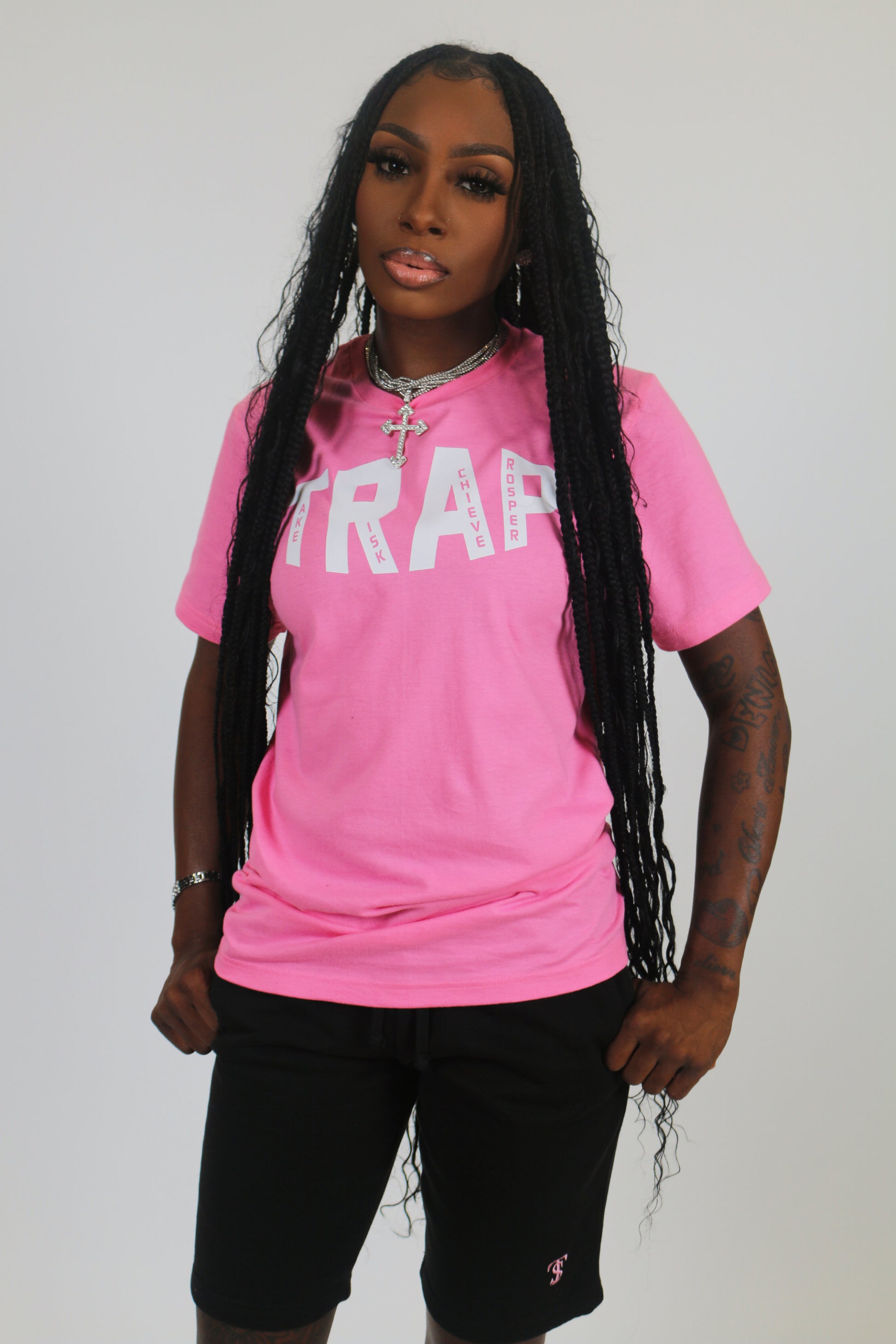 CLASSIC TRAP TEE (PINK/WHITE)