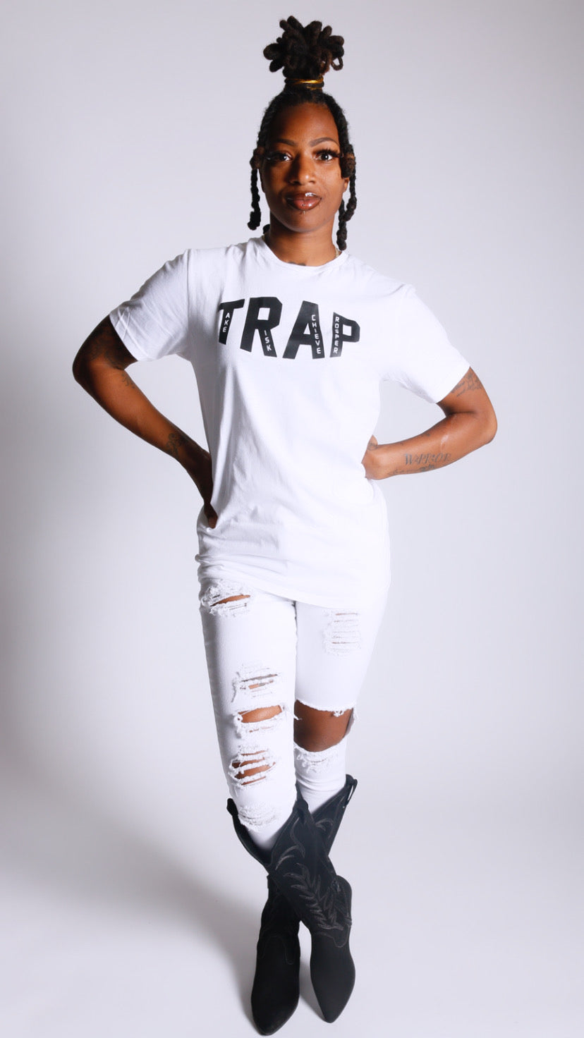 CLASSIC TRAP TEE  (WHITE/BLACK)